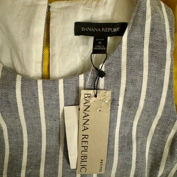 NWT ~ Banana Republic Factory Wide-Leg Linen Blue and Cream Jumpsuit ~ SZ:6P - Picture 5 of 12